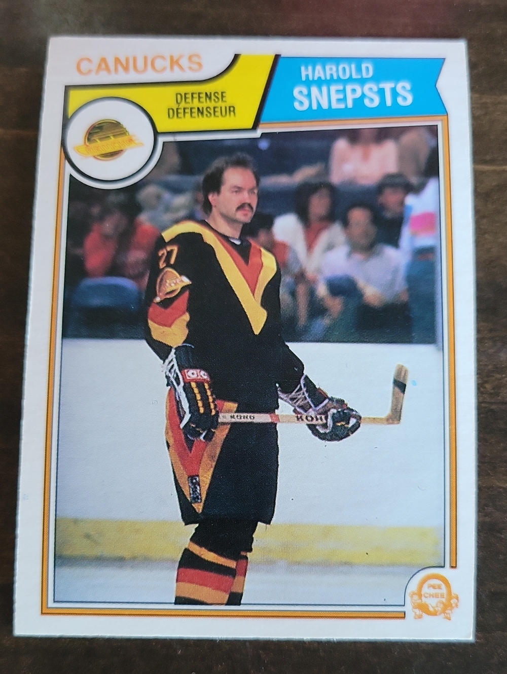 1983/84 OPC Canucks Harold Snepsts Hockey Card - Black & Yellow